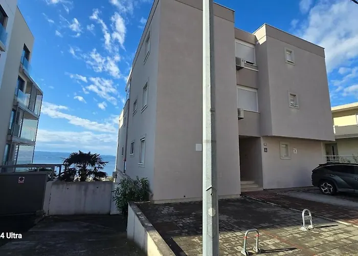 Mediterranean Oasis Apartment