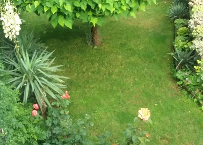 Mediterranean Oasis Apartment